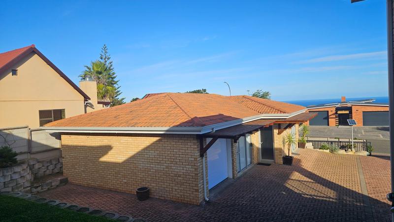 6 Bedroom Property for Sale in Dana Bay Western Cape